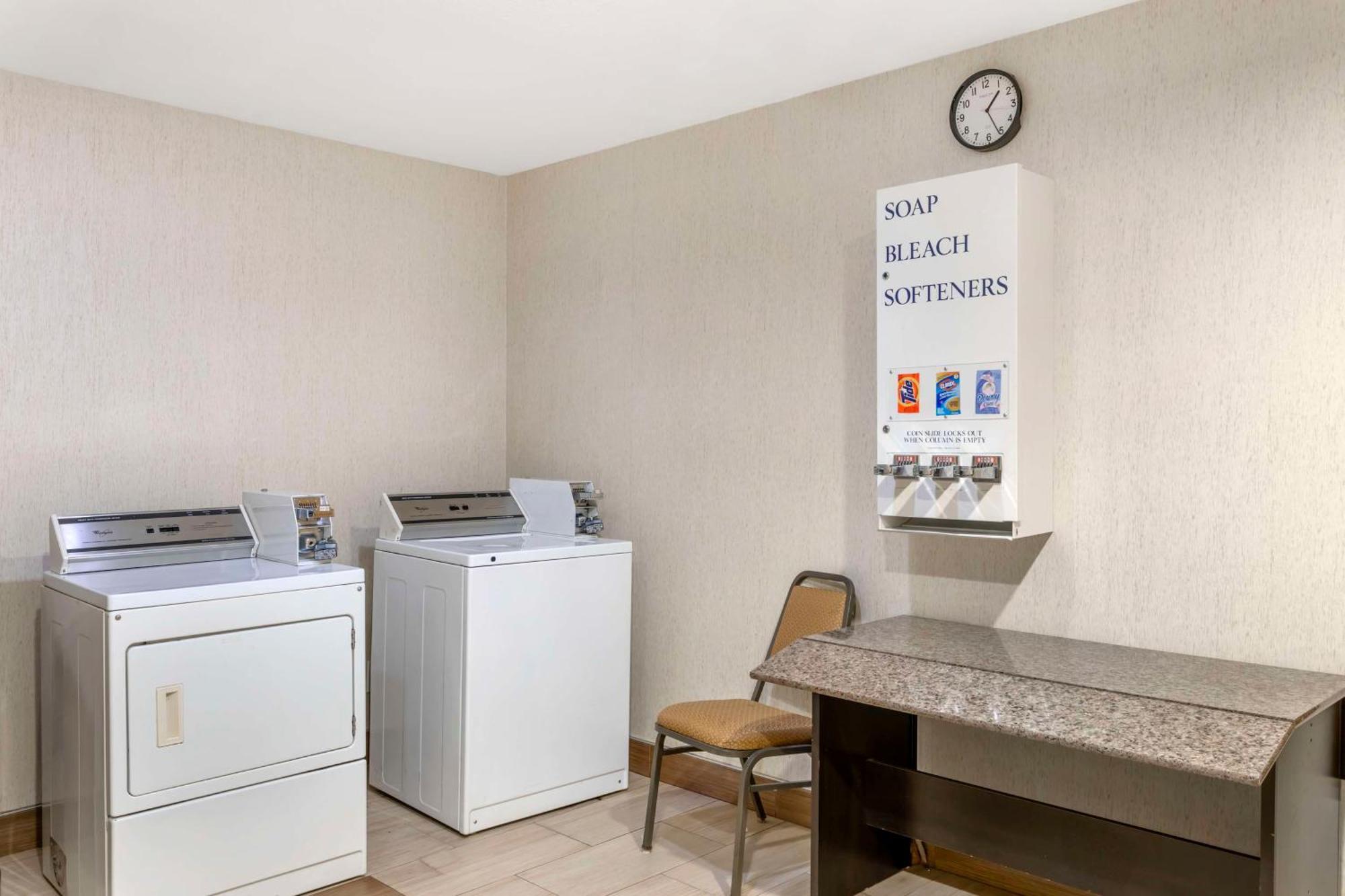 Best Western Plus Lake Worth Exterior foto
