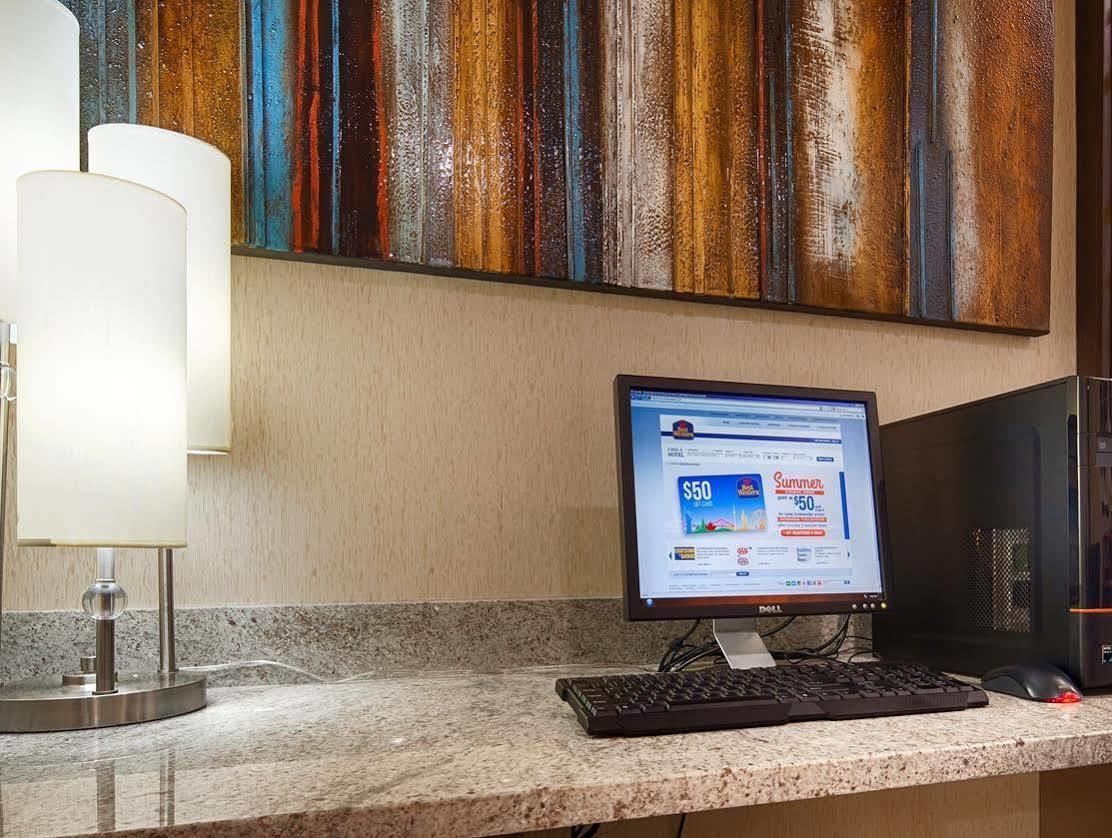 Best Western Plus Lake Worth Exterior foto